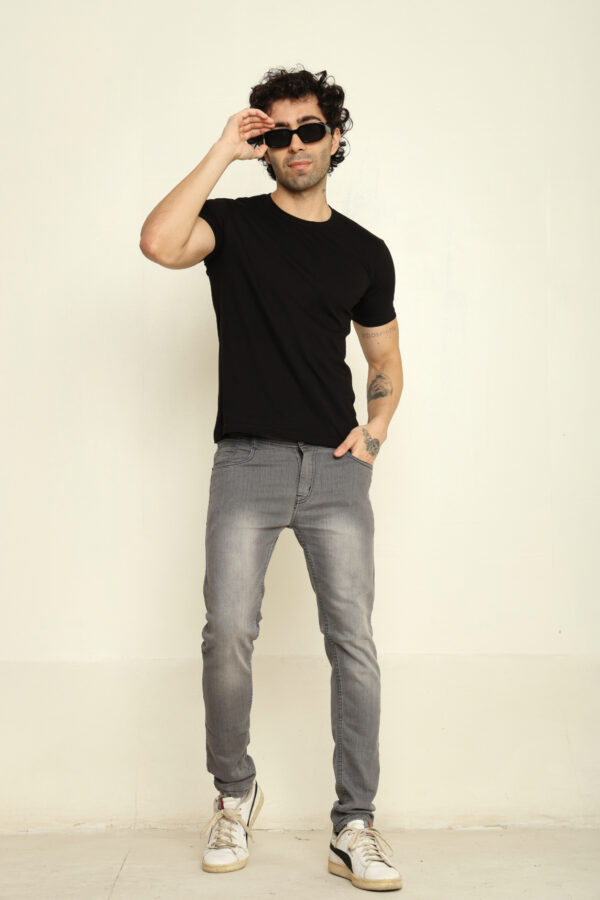 Absqura Solid Men Black T-Shirt