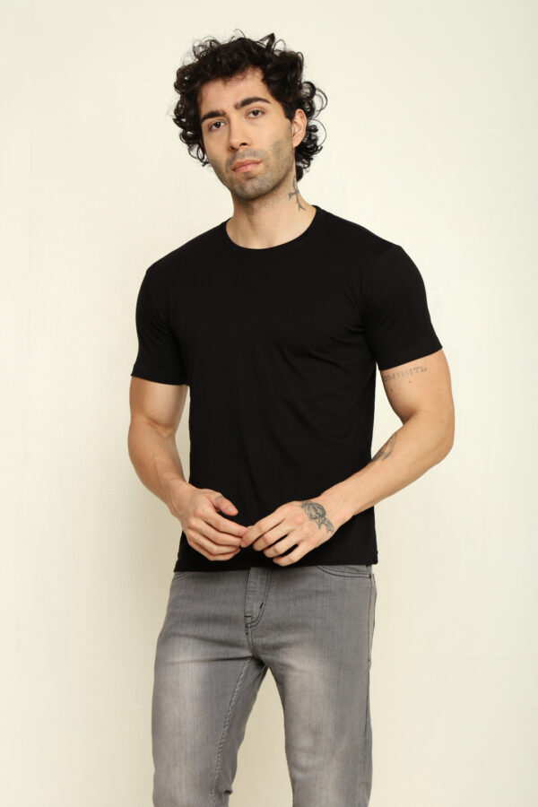 Absqura Solid Men Black T-Shirt