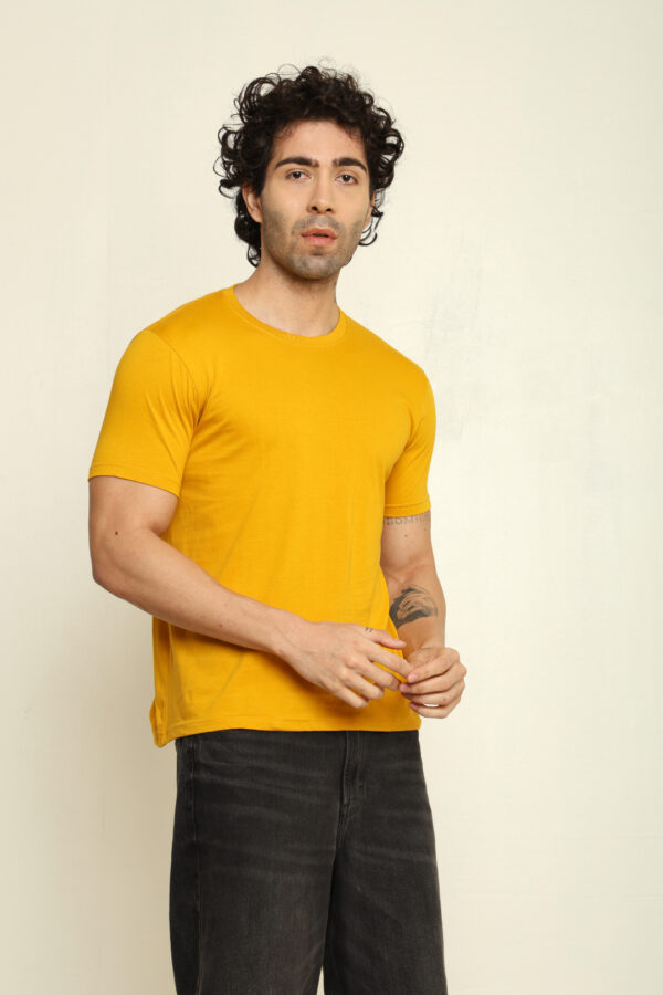 Absqura Solid Men Mustard Yellow T-Shirt