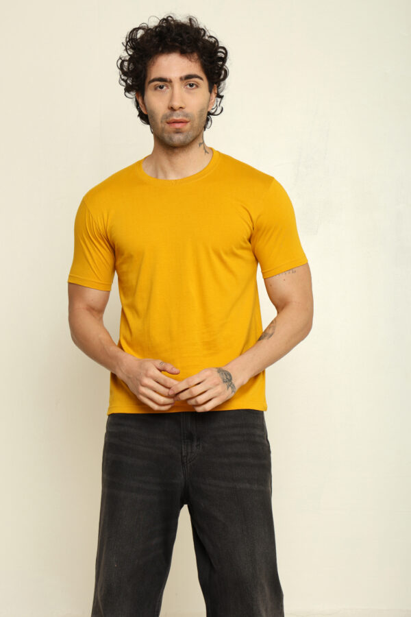 Absqura Solid Men Mustard Yellow T-Shirt