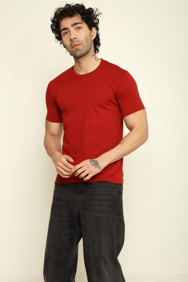 Absqura Solid Men Brick Red T-Shirt