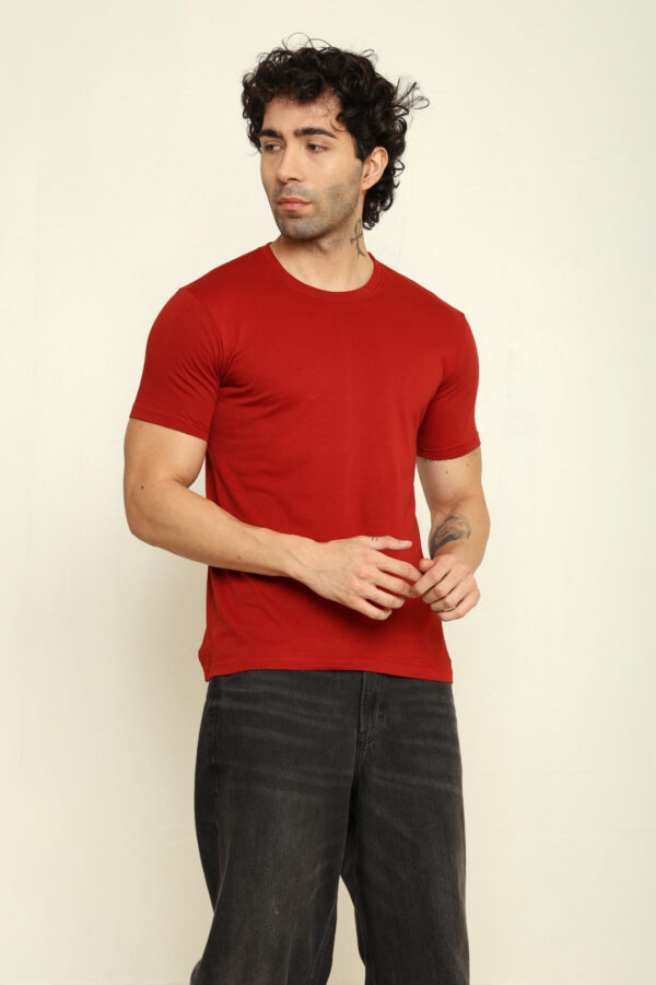 Absqura Solid Men Brick Red T-Shirt