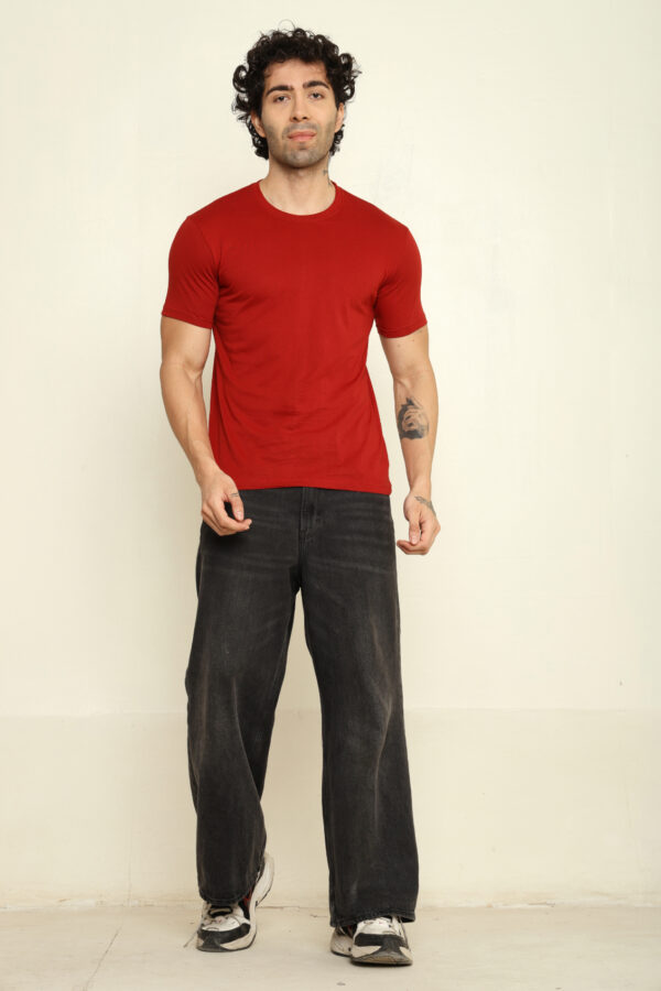 Absqura Solid Men Brick Red T-Shirt