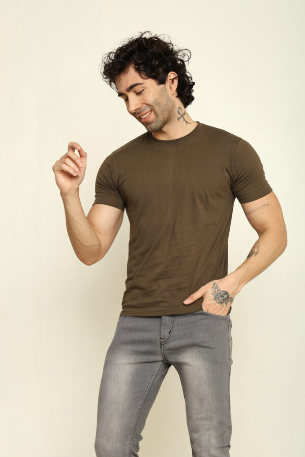 Absqura Solid Men Olive Green T-Shirt